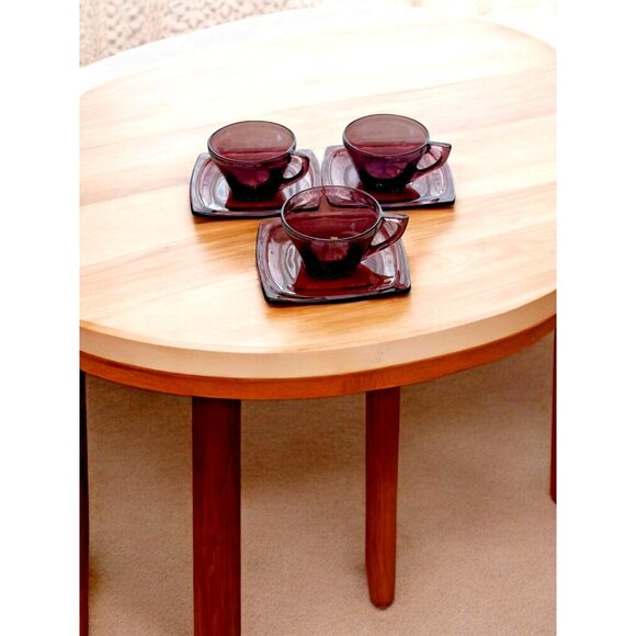 Hazel Atlas Moroccan Amethyst Purple Glass Cup & Square Saucer Set - Picture 9 of 14